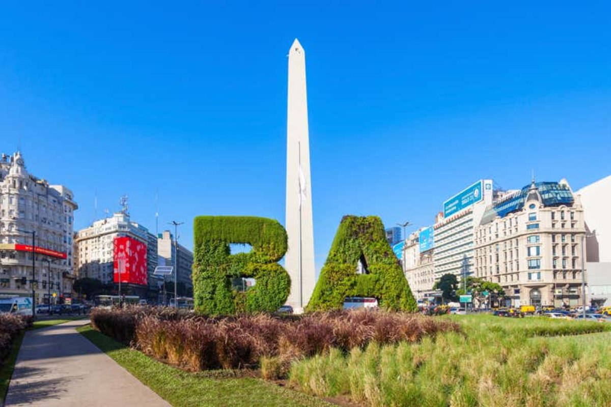 BUENOS AIRES MONTEVIDEO